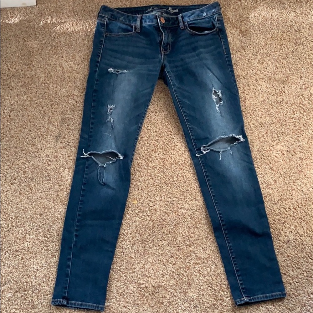 American Eagle distressed Jeans